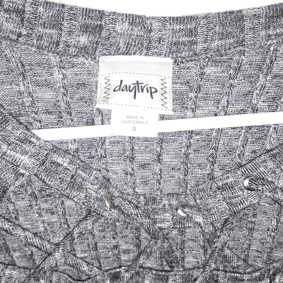 Daytrip sweater - Picture 2 of 2